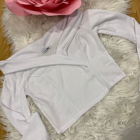 Off the shoulder crop top - Picture 6 of 6